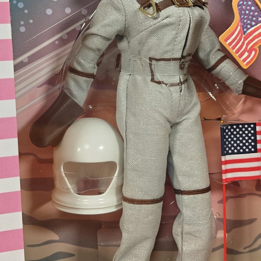 Barbie Signature 60th Anniversary 1965 MISS ASTRONAUT Retro Exclusive Doll JBJ48